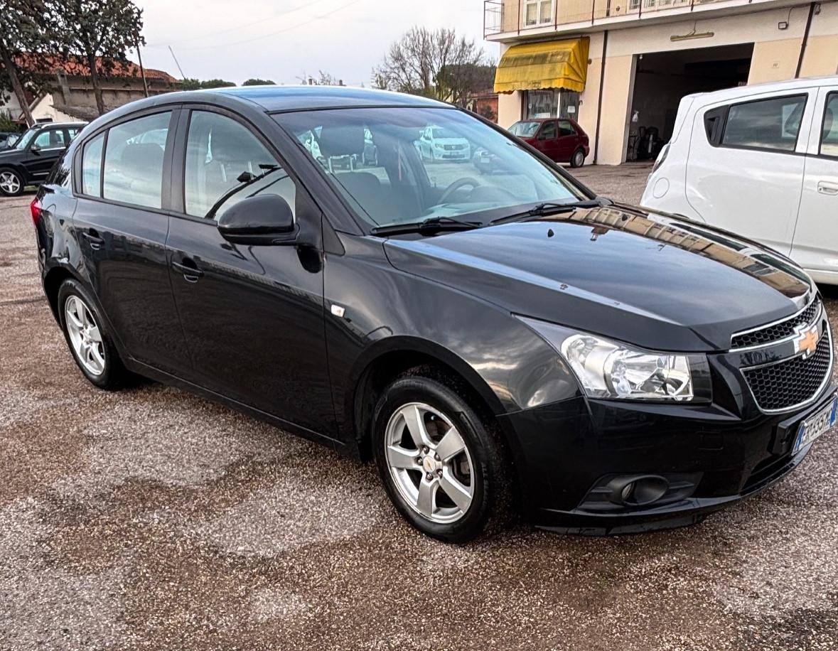 Chevrolet Cruze 1.8 5 porte LT GPL