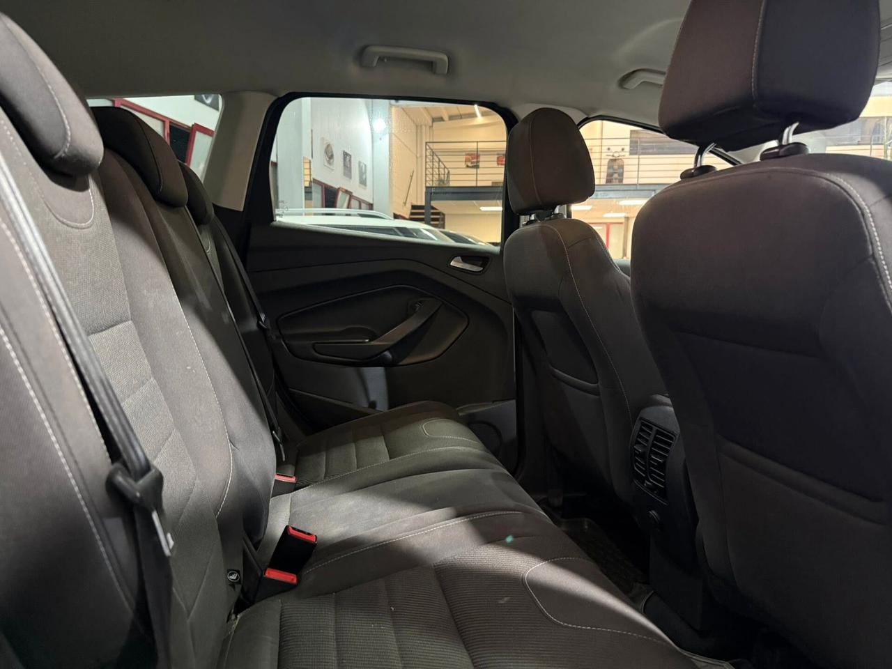 Ford Kuga 2.0 Tdci 140cv4WD Titanium 2013