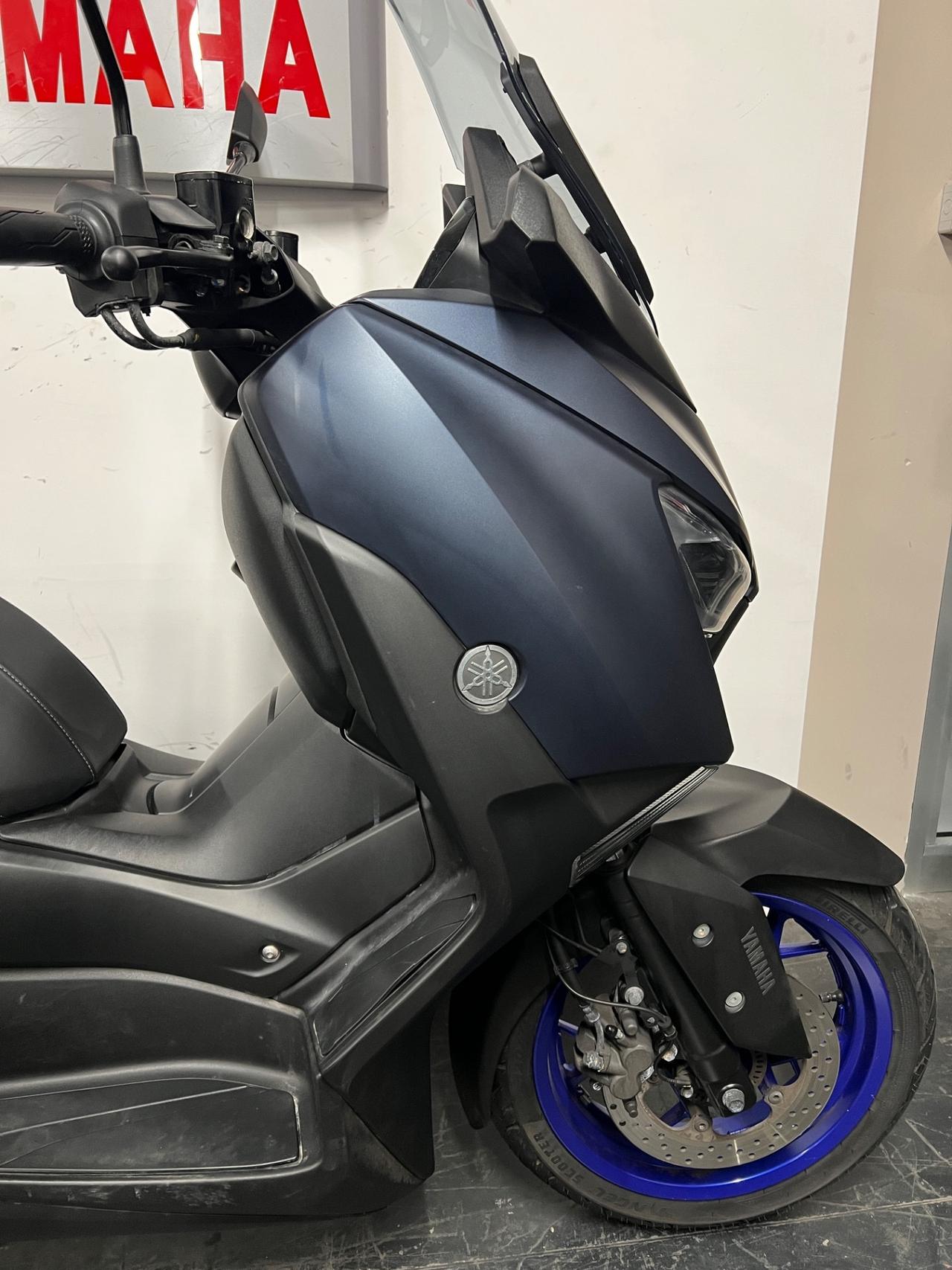 Yamaha X-Max 300