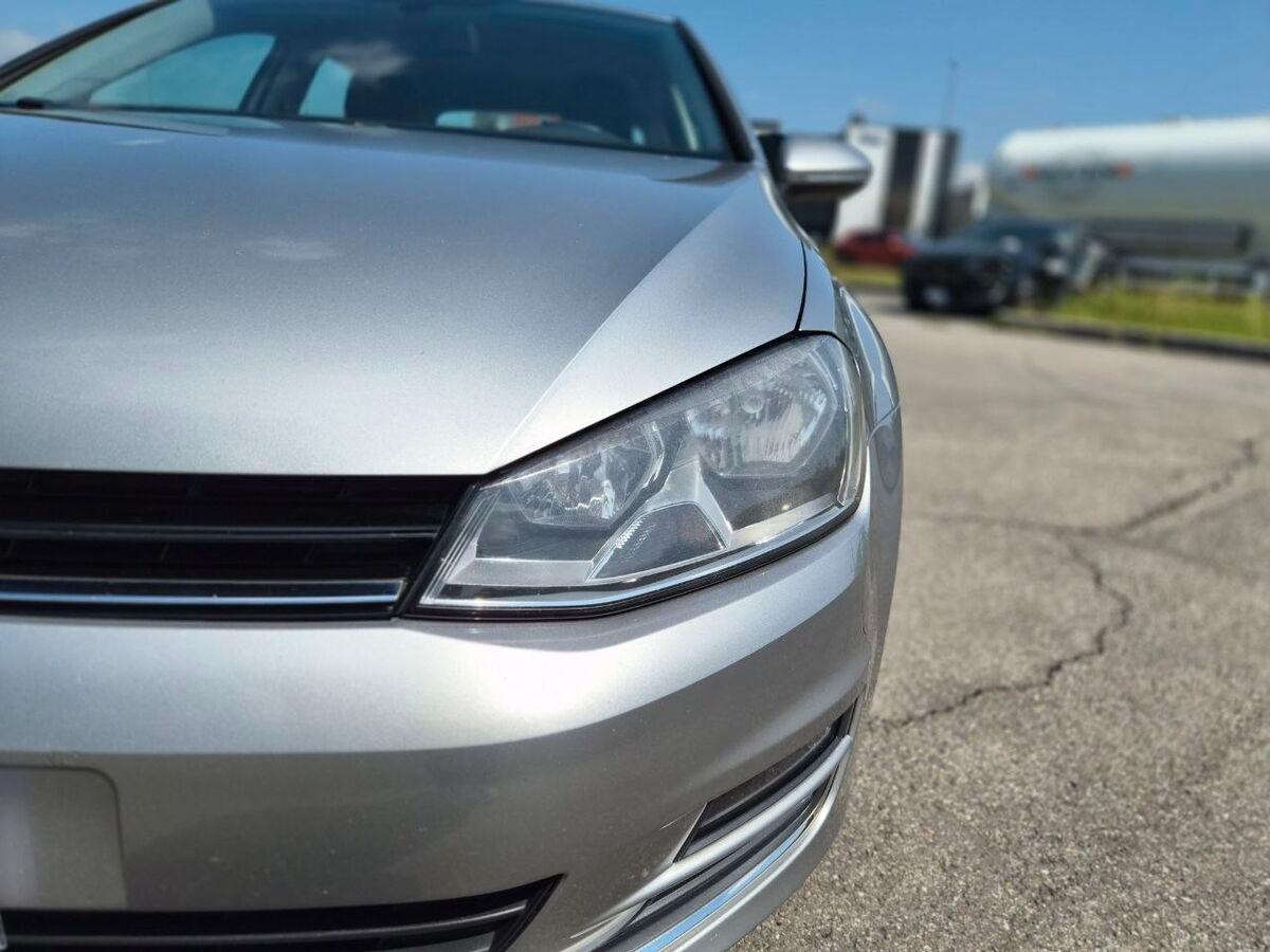 Volkswagen Golf 1.6 tdi Highline 5p