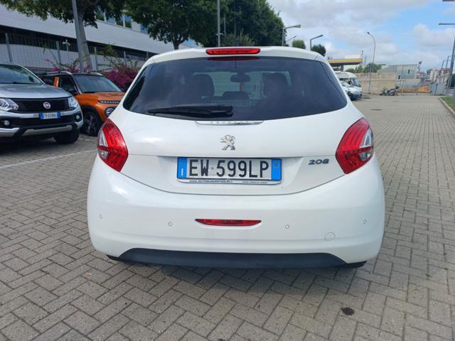 PEUGEOT 208 1° serie PureTech 82 5 porte Allure