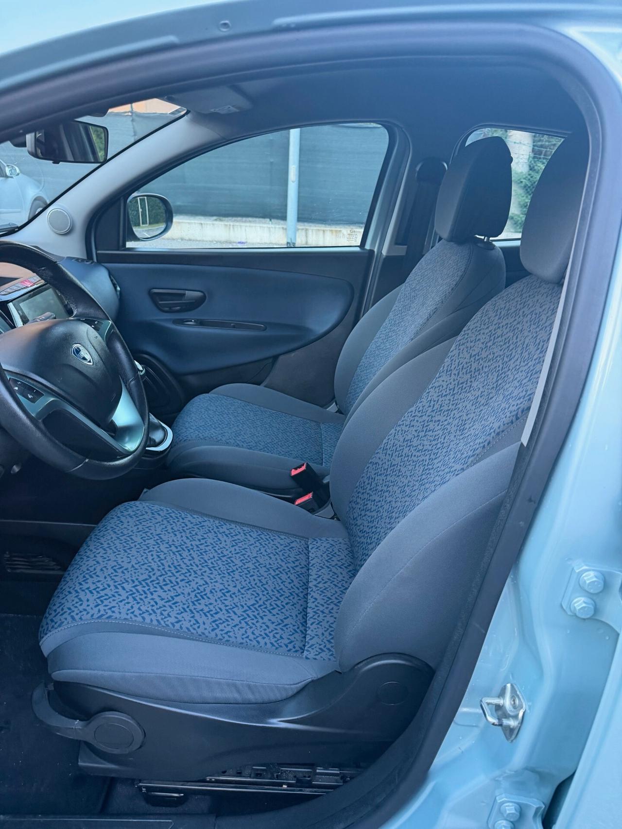 Lancia Ypsilon 1.2 Gpl - NEOPATENTATI - 12 MESI DI GARANZIA -