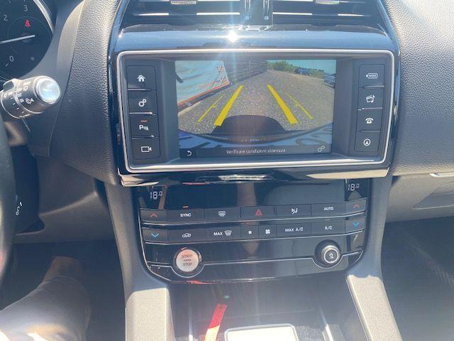 JAGUAR F-Pace 2.0d 180 CV AWD Prestige