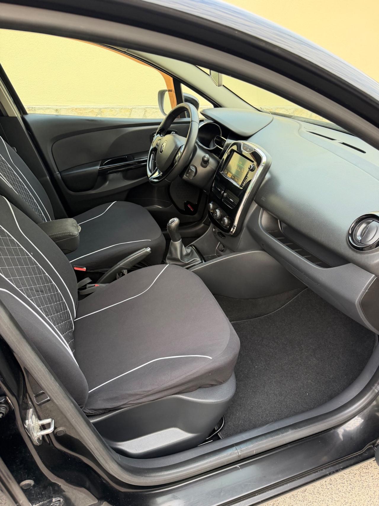 Renault Clio 1.5 dCi 8V 75CV Start&Stop 5 porte Duel