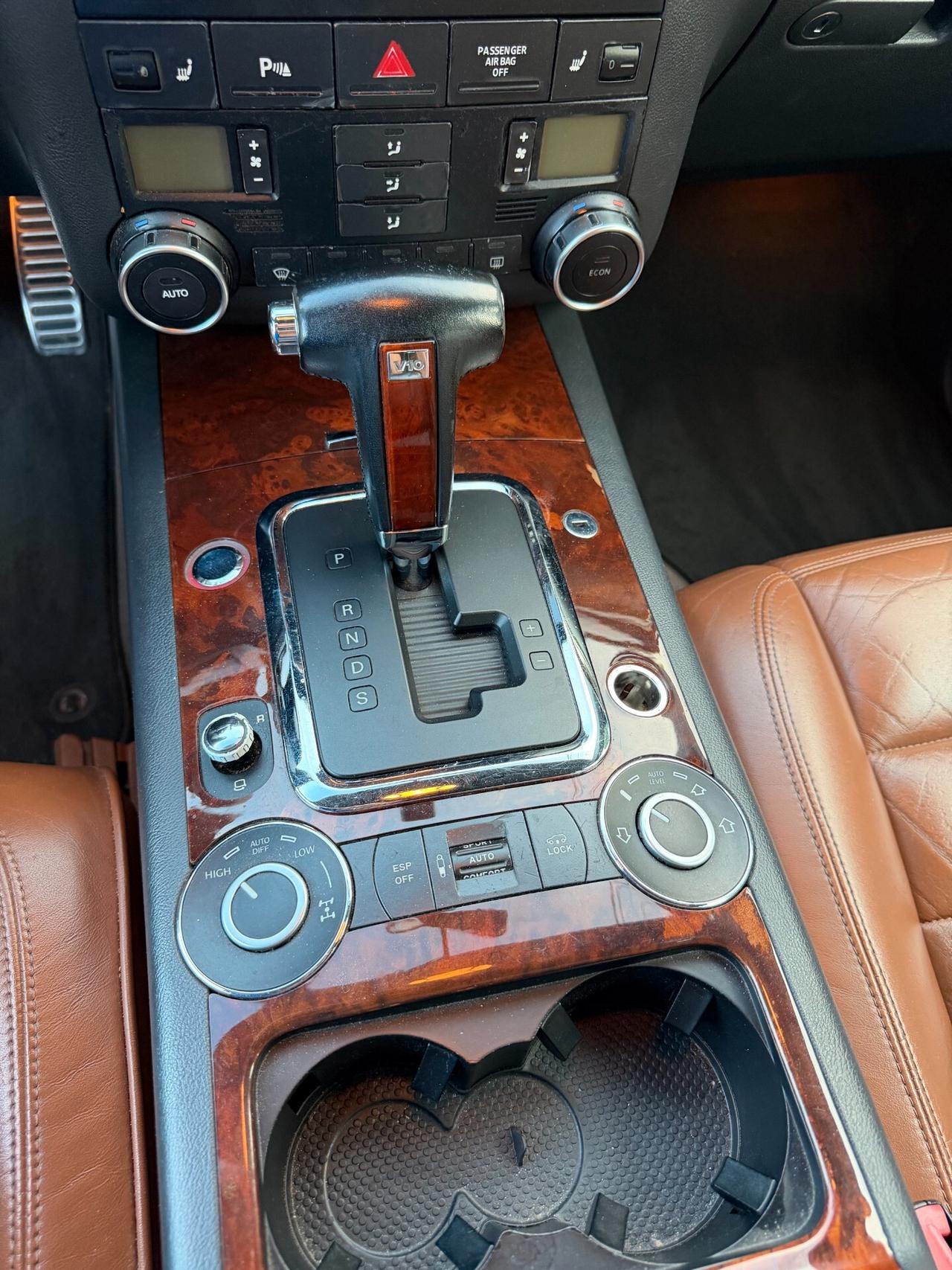 Touareg 5.0 V10 TDI tiptronic, PERDITA OLIO, GANCIO TRAINO