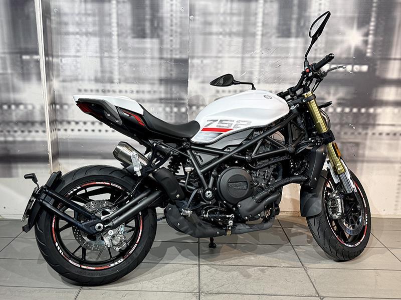 Benelli 752 S