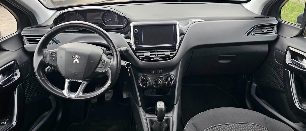 Peugeot 208 PureTech 82 5p. GPL Allure