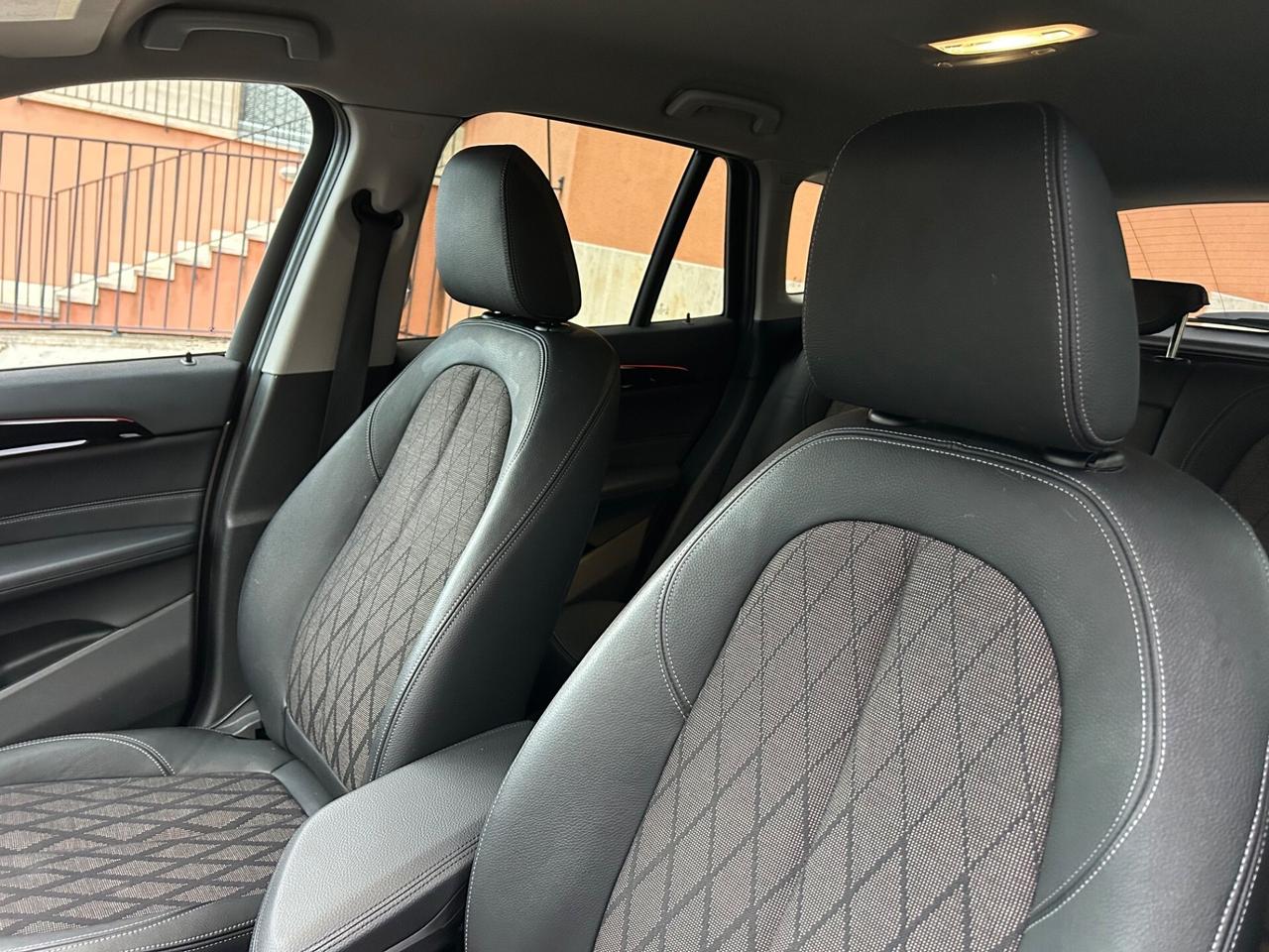 Bmw X1 xDrive20d xLine. Strafull !!!