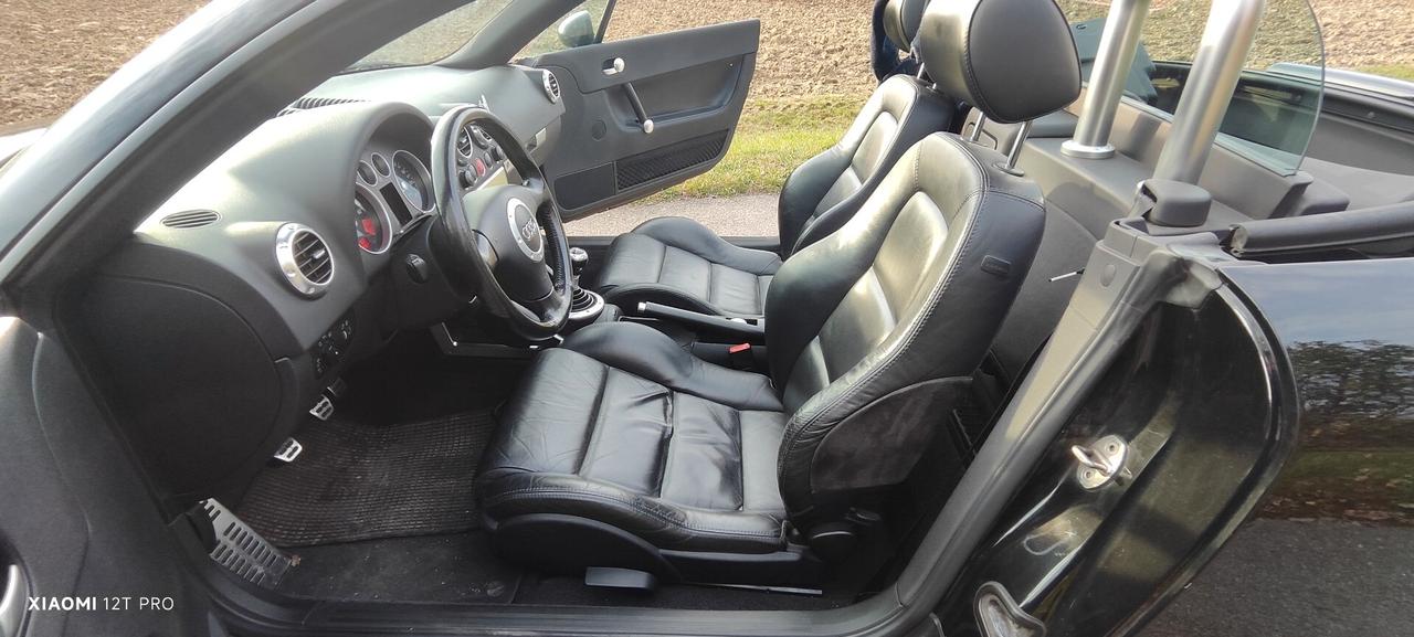 Audi TT CABRIO Roadster 1.8 T 20V 179 cv (ASI + CRS)