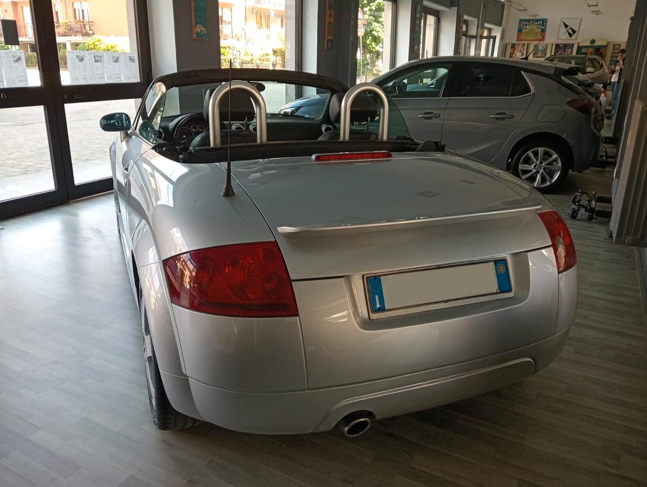 Audi TT Roadster 1.8 T 20V 179 CV