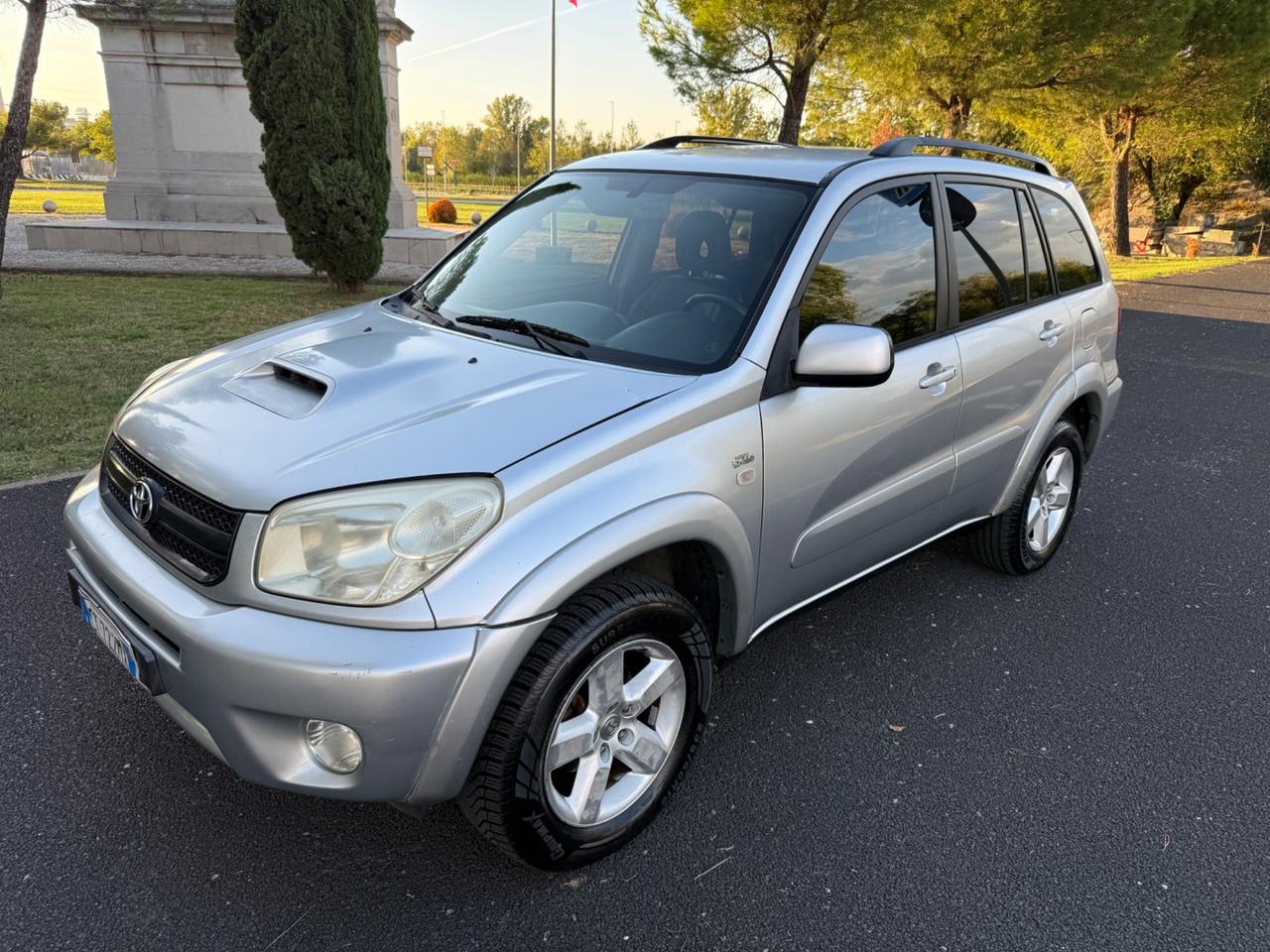 Toyota RAV 4 RAV4.com 2.0 Tdi D-4D cat 5 porte