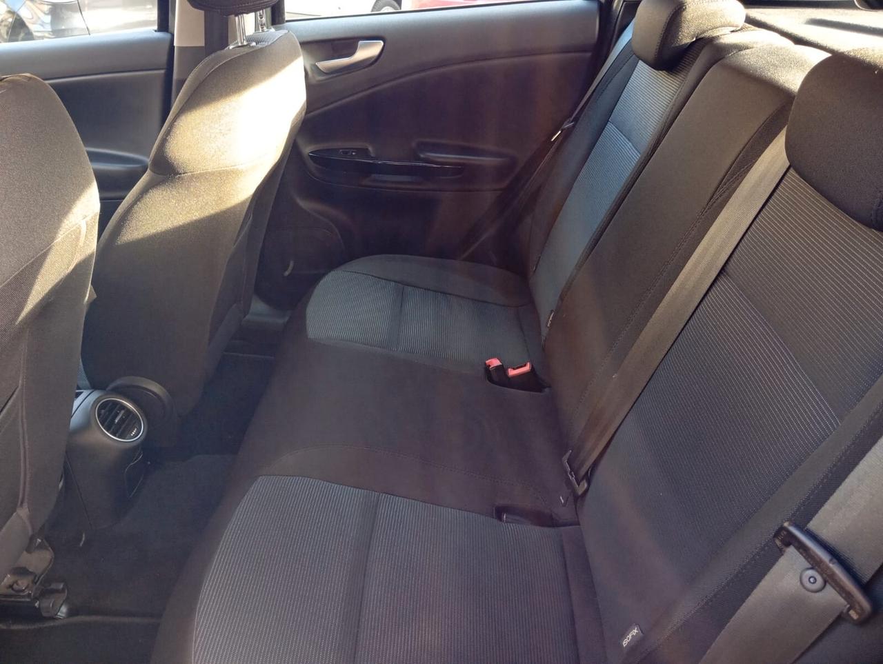 Alfa Romeo Giulietta 1.6 JTDm-2 105 CV Distinctive