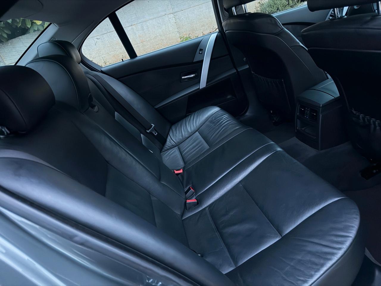 BMW Serie 5 Futura 525d Futura.CV 180, cambio automatico