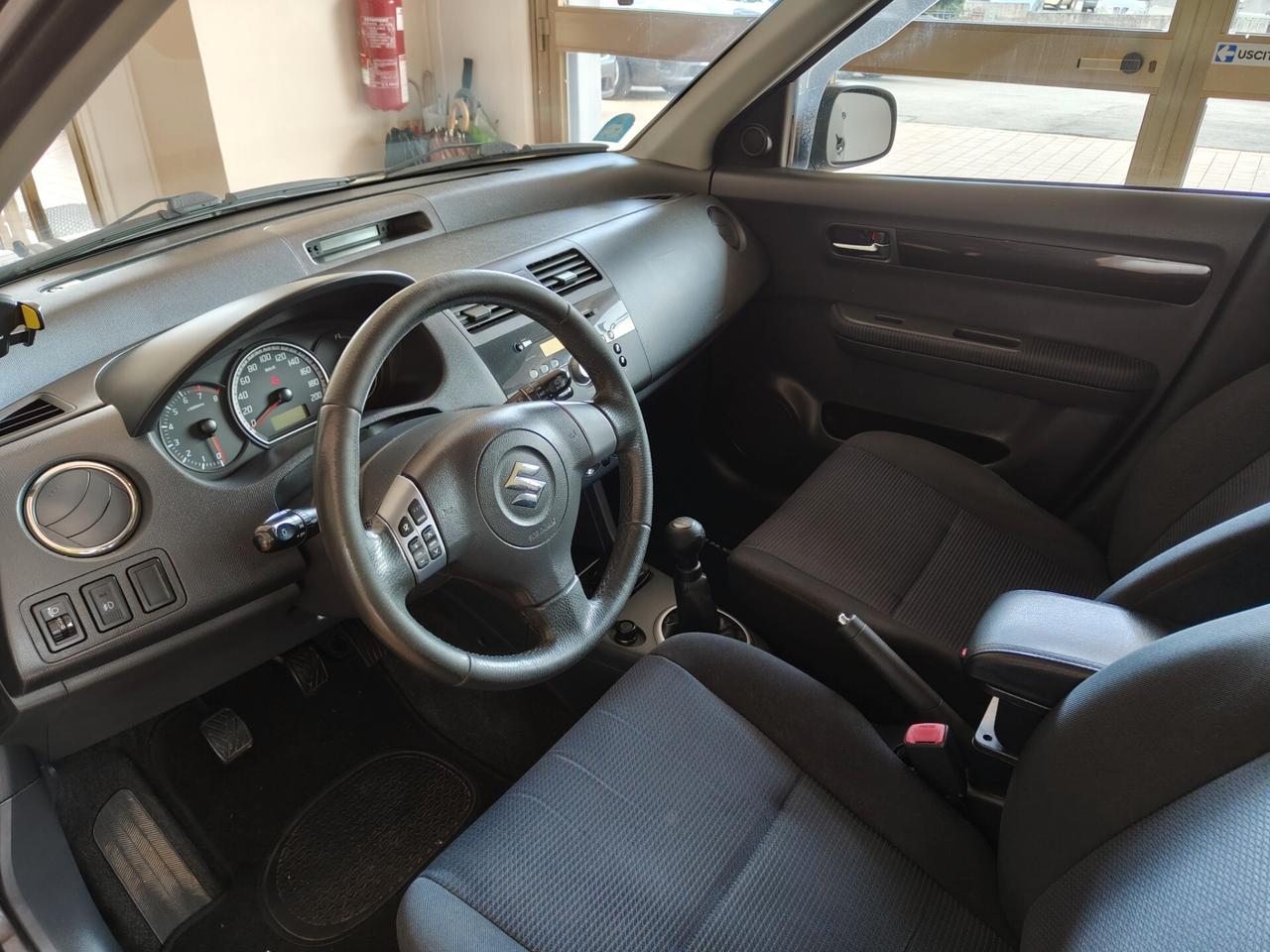 Suzuki Swift 1.3 4x4 5p. Outdoor Line GL
