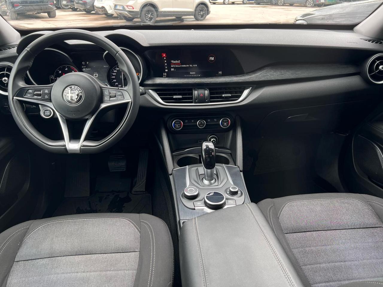 Alfa Romeo Stelvio 2.2 Turbodiesel 160 CV AT8 RWD Sport-Tech