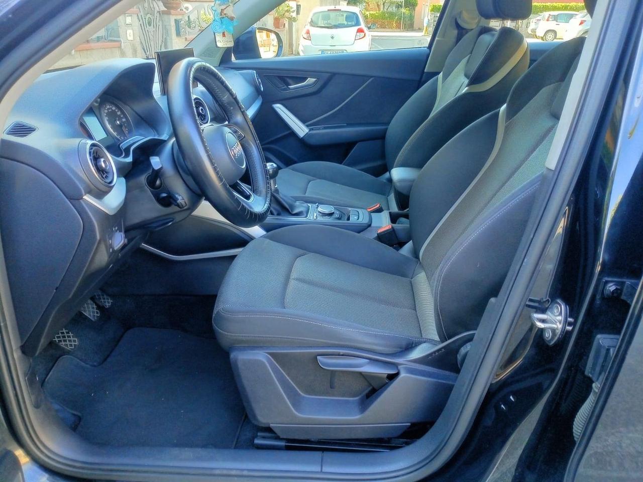 Audi Q2 Identity Black 1.6 30 TDI #6697