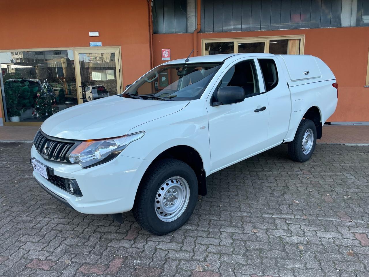 Mitsubishi L200 2.4 DI-D/154CV Double Cab Invite