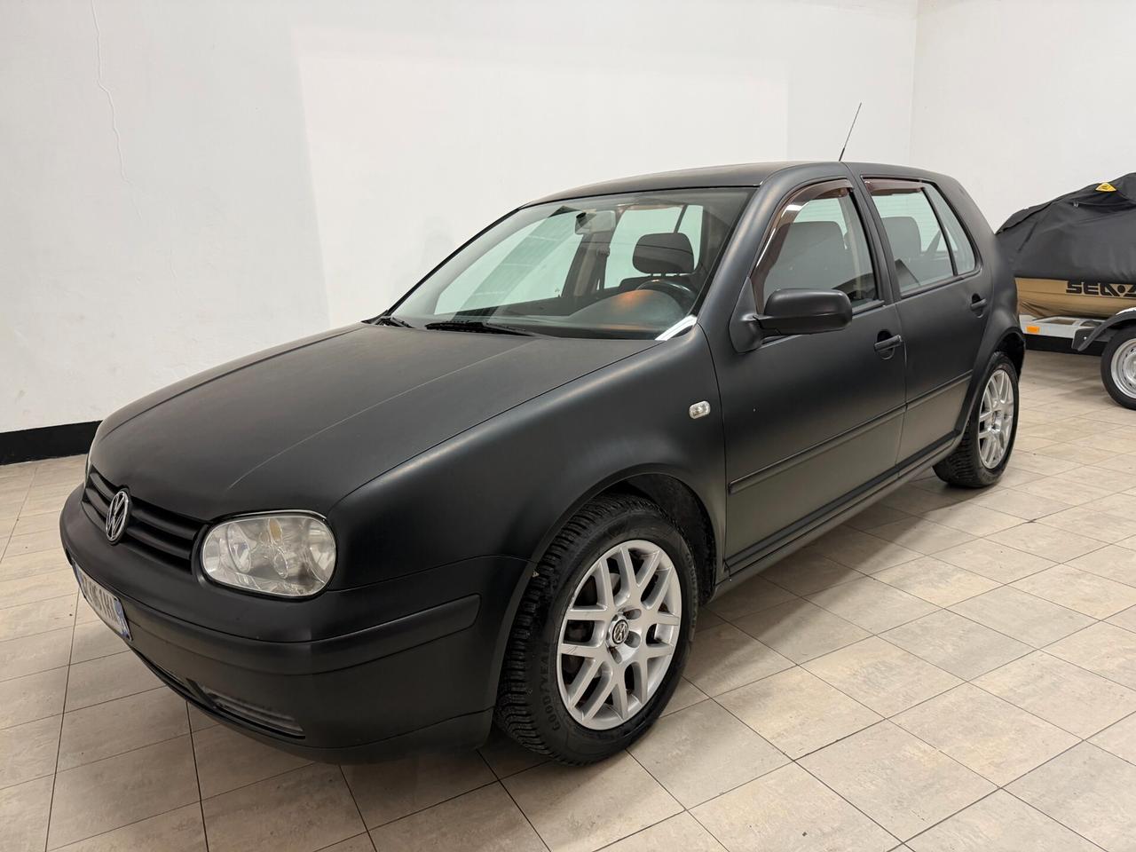 Volkswagen Golf 1.6 16V cat 5 porte Highline NEOPATENTATI