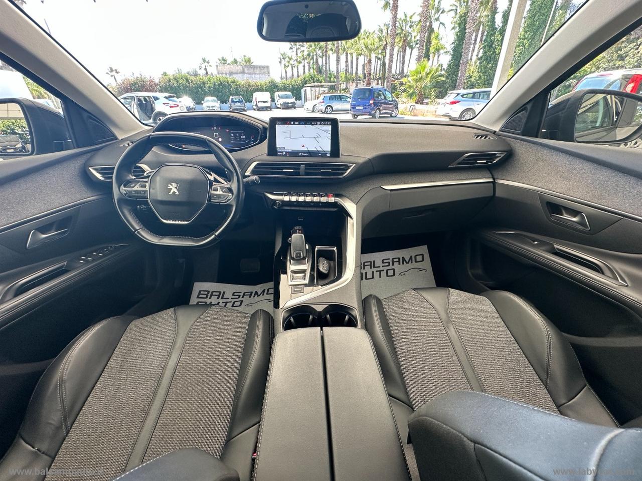 PEUGEOT 5008 BlueHDi 130 S&S EAT8 Allure