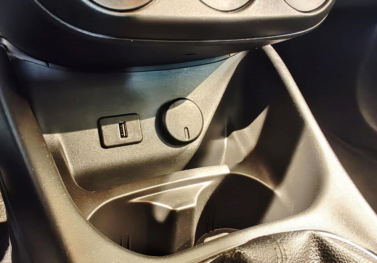 Opel Corsa 1.2 5 porte n-Joy