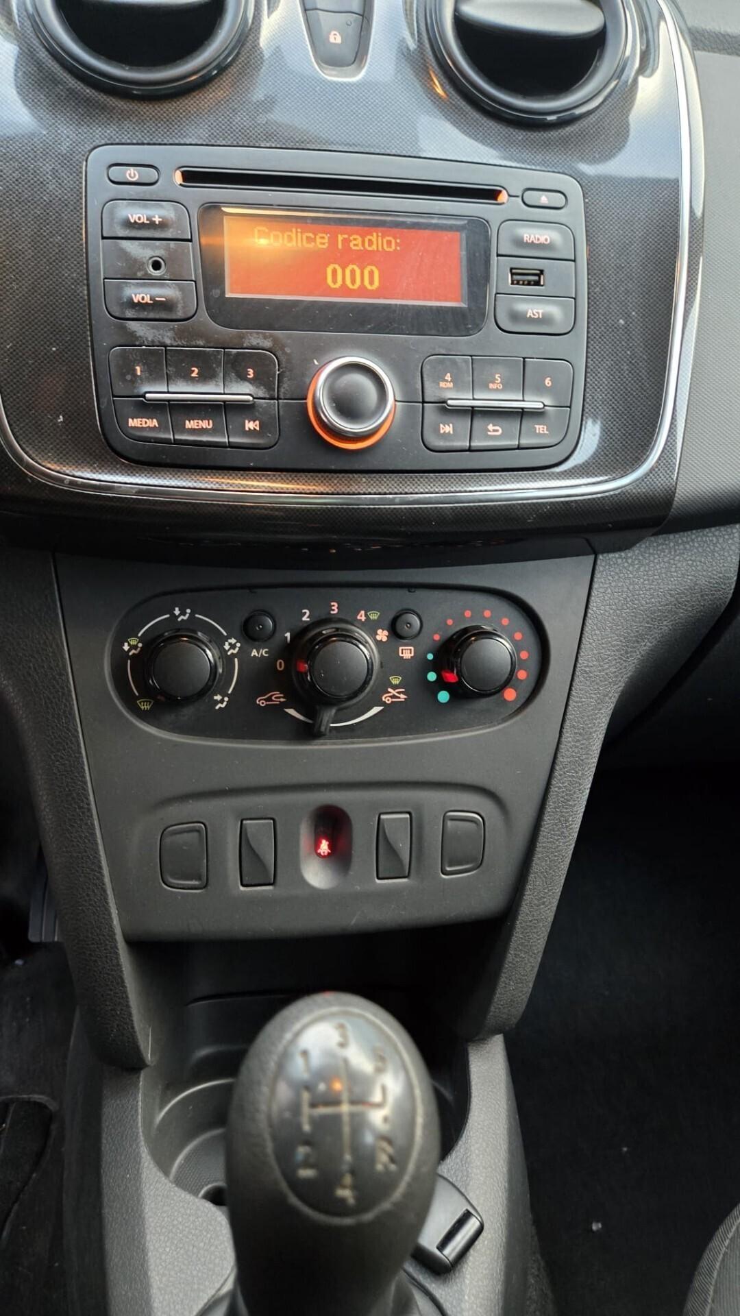 Dacia Sandero 1.5 dCi 8V 75CV Start&Stop Lauréate