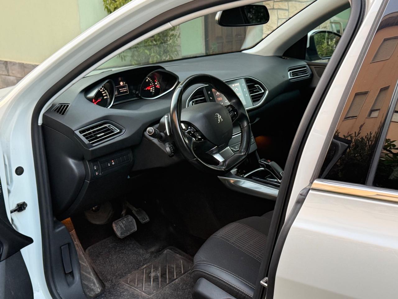 Peugeot 308 BlueHDi 130 S&S SW Allure bianco perla