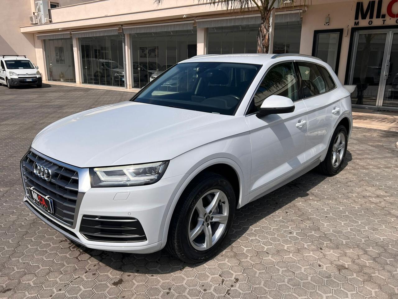 Audi Q5 40 TDI quattro S tronic Business Sport