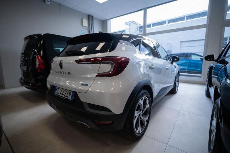 Renault Captur 1.6 E-Tech hybrid RS Line 145cv auto