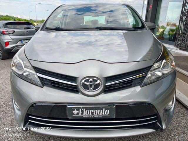 TOYOTA Verso 2.0 D Active 7 posti