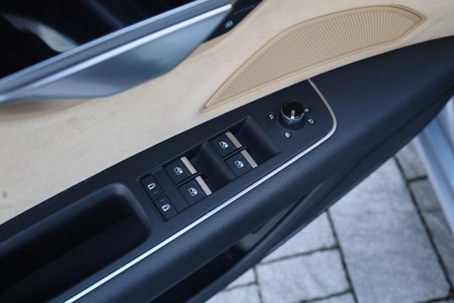 AUDI A8 55 TFSI 3.0 quattro tiptronic