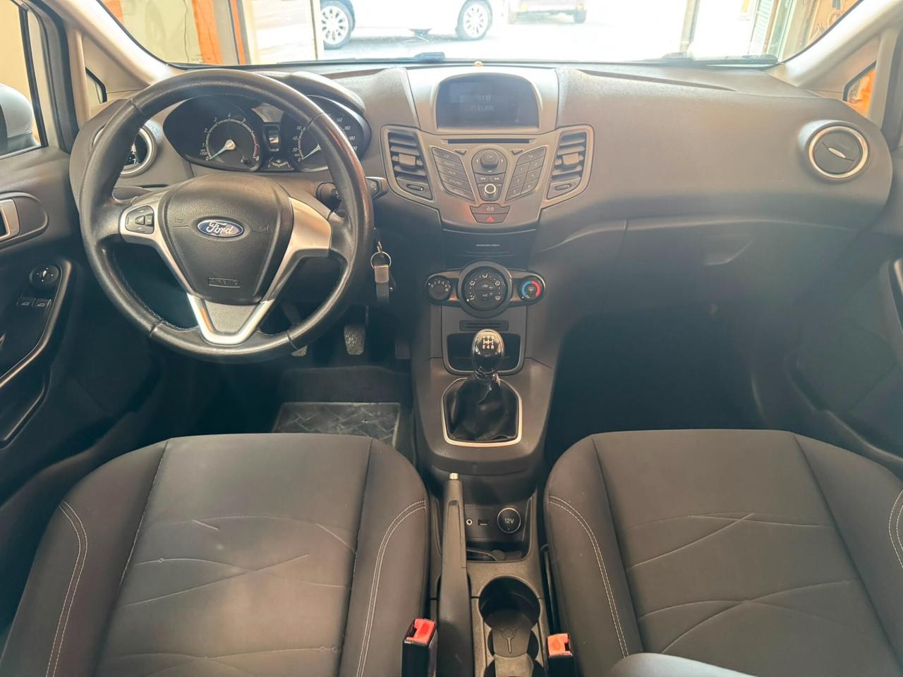 Ford Fiesta 1.2 60CV 5 porte Titanium