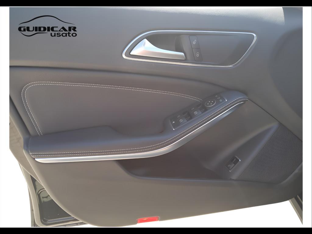 Mercedes-Benz GLA-X156 2017 - GLA 200 d Sport auto