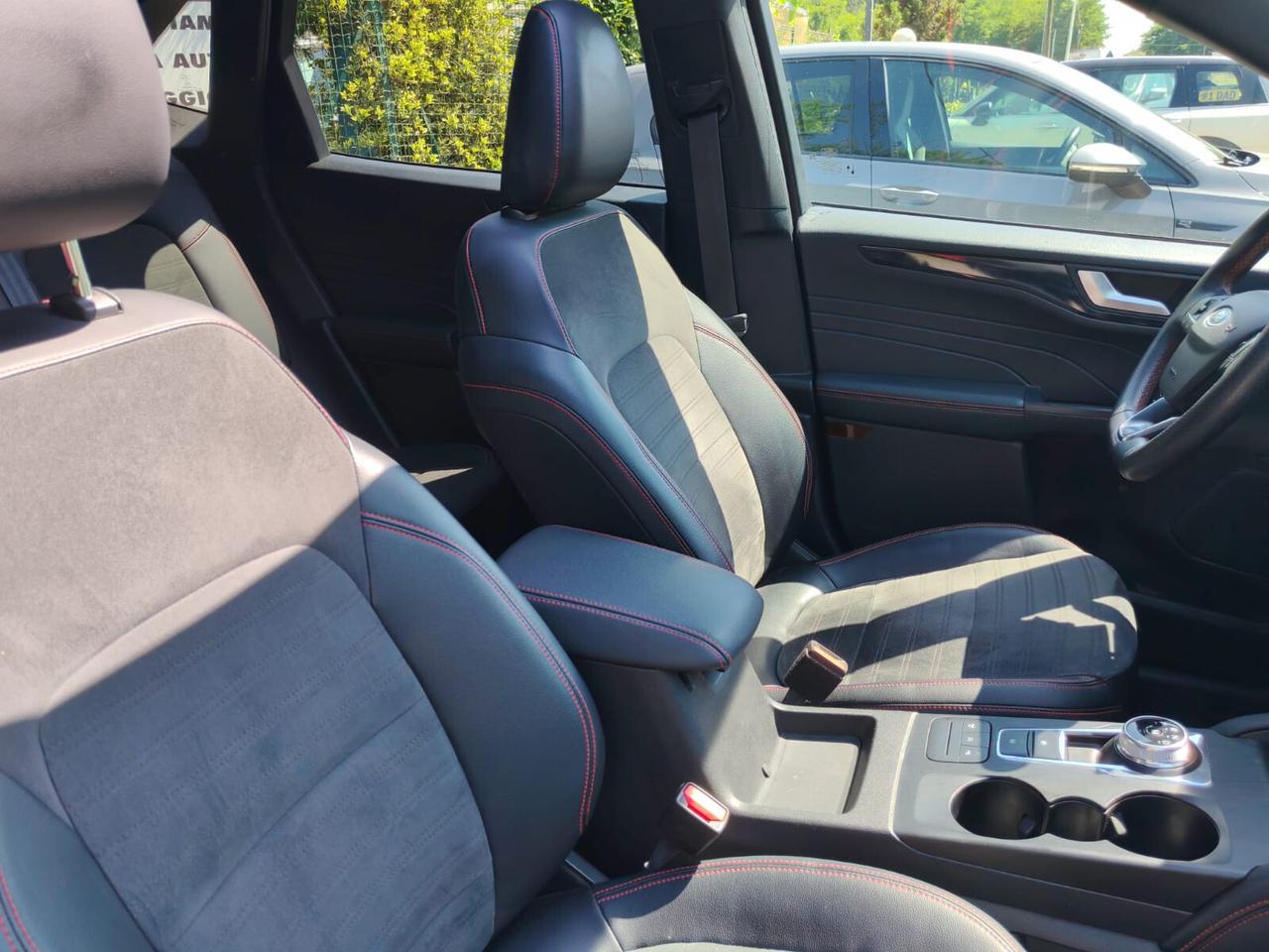 Ford Kuga 2.0 EcoBlue 150 CV aut. AWD ST-Line