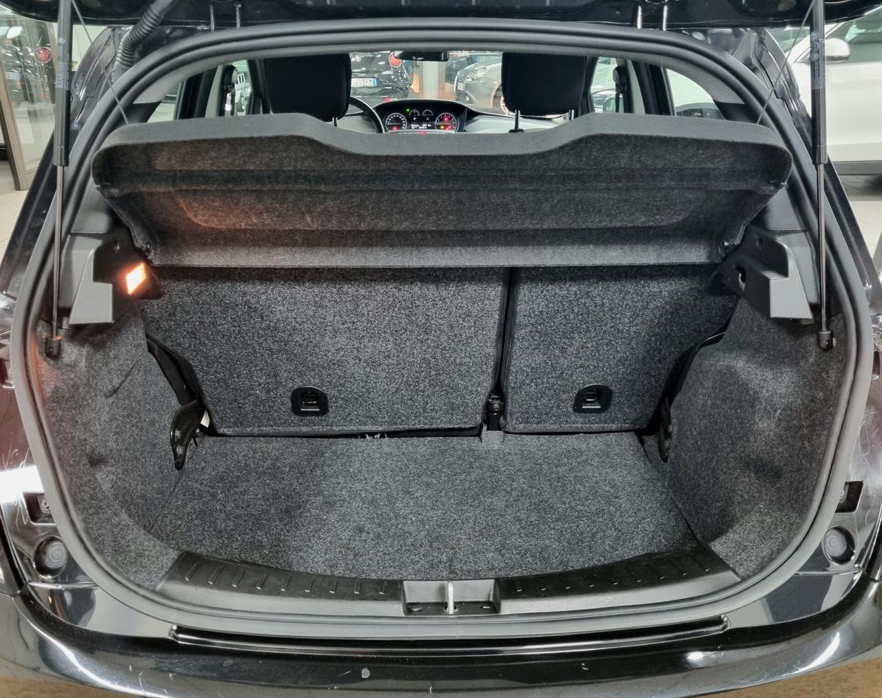 Lancia Ypsilon 1.2 69 CV 5 porte Gold