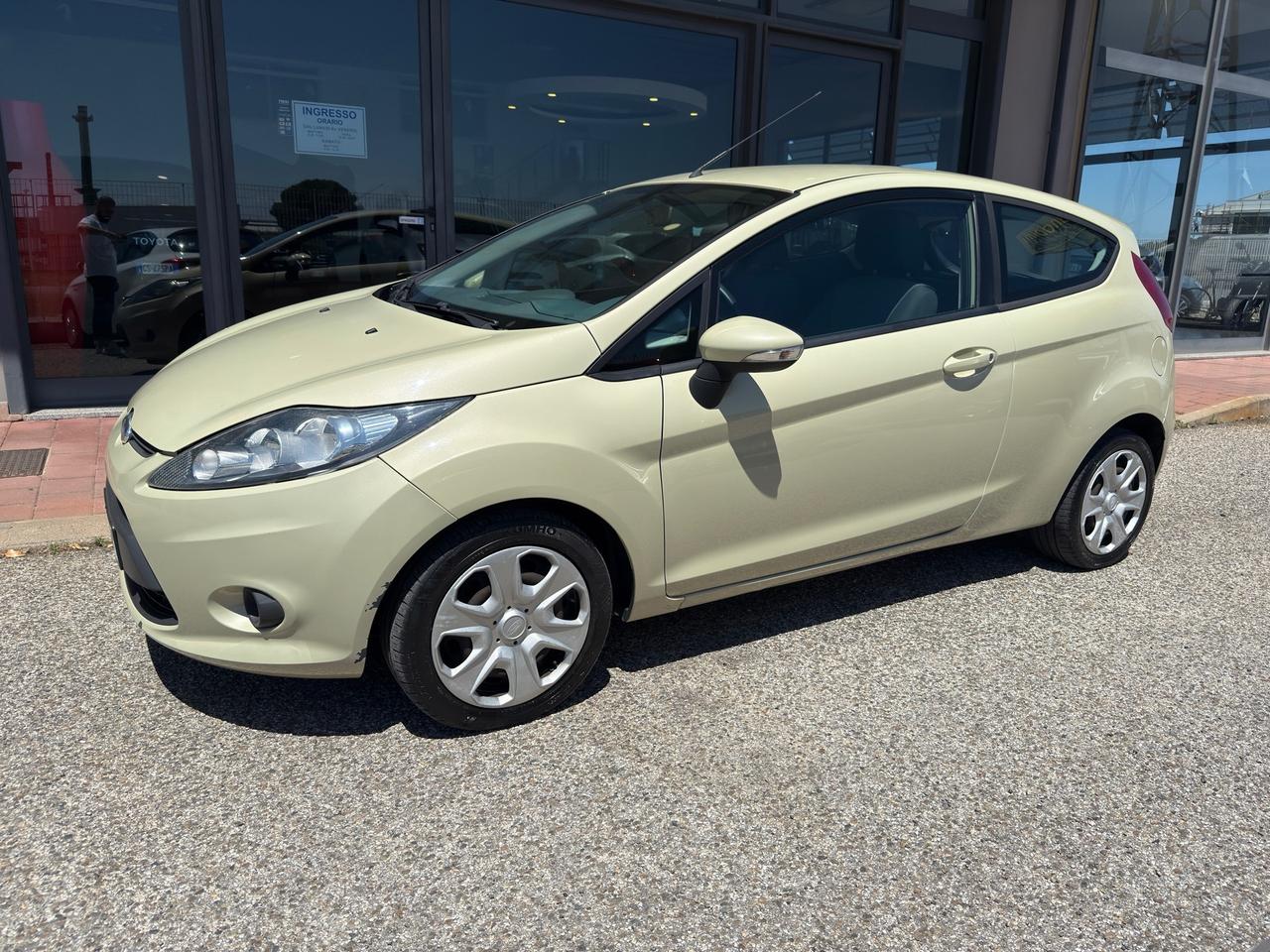 Ford Fiesta 1.4 TDCi 68CV 3 porte my09"