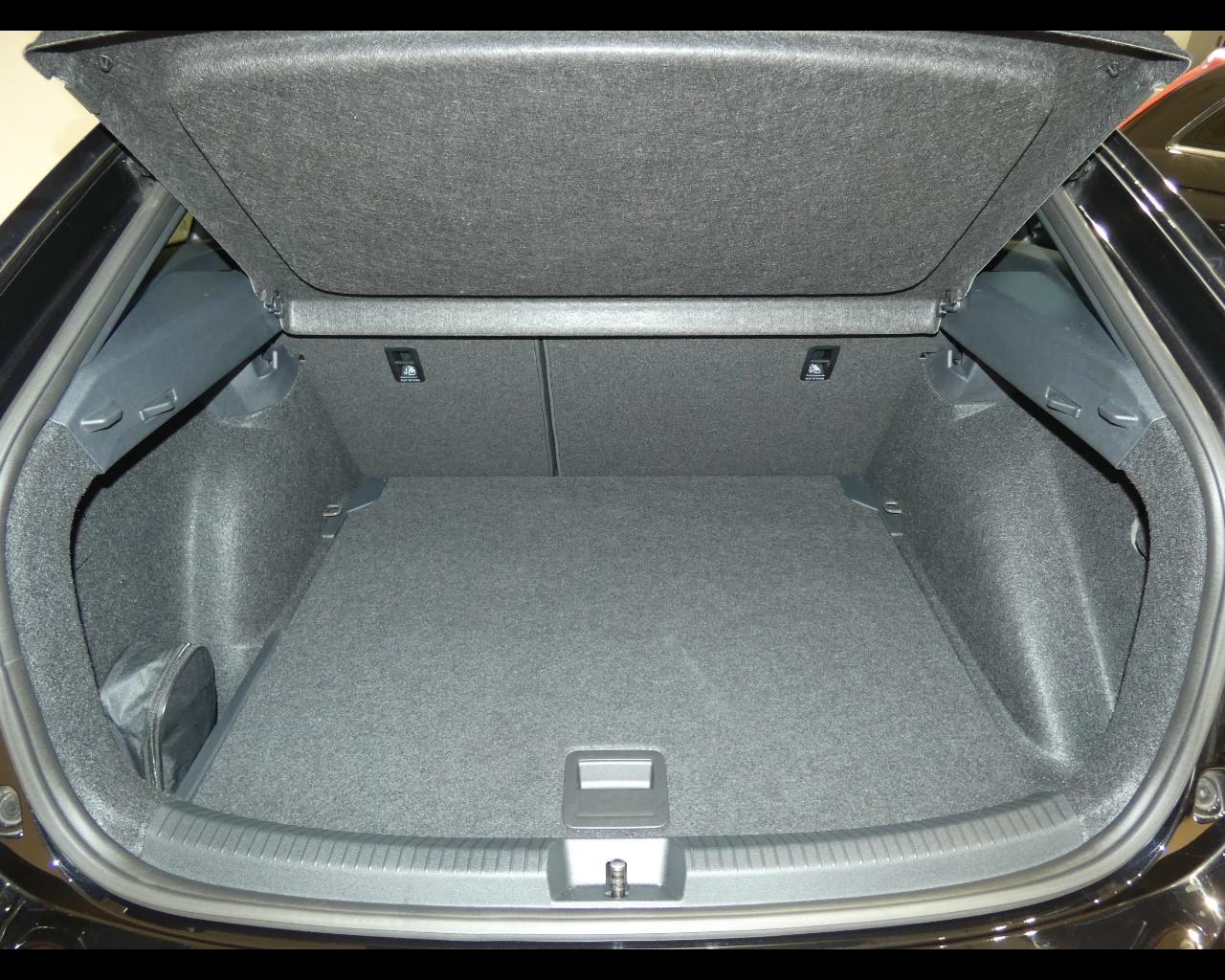 VOLKSWAGEN Taigo - Taigo 1.5 TSI ACT 150 CV DSG R-Line