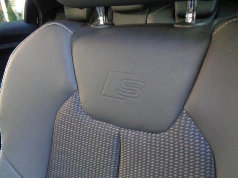 Audi A1 allstreet 30 TFSI S tronic S-Line Interno