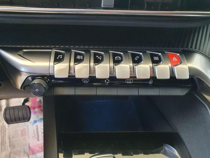 Peugeot 3008 BlueHDi 130 EAT8 S&S tua da 189,00 al mese