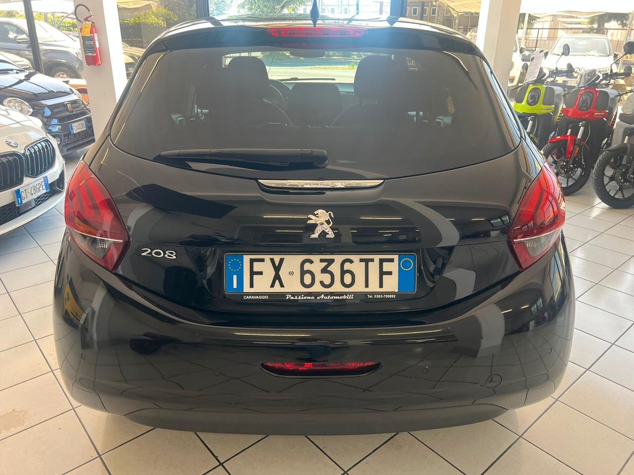 Peugeot 208 BlueHDi 75 5 porte Allure