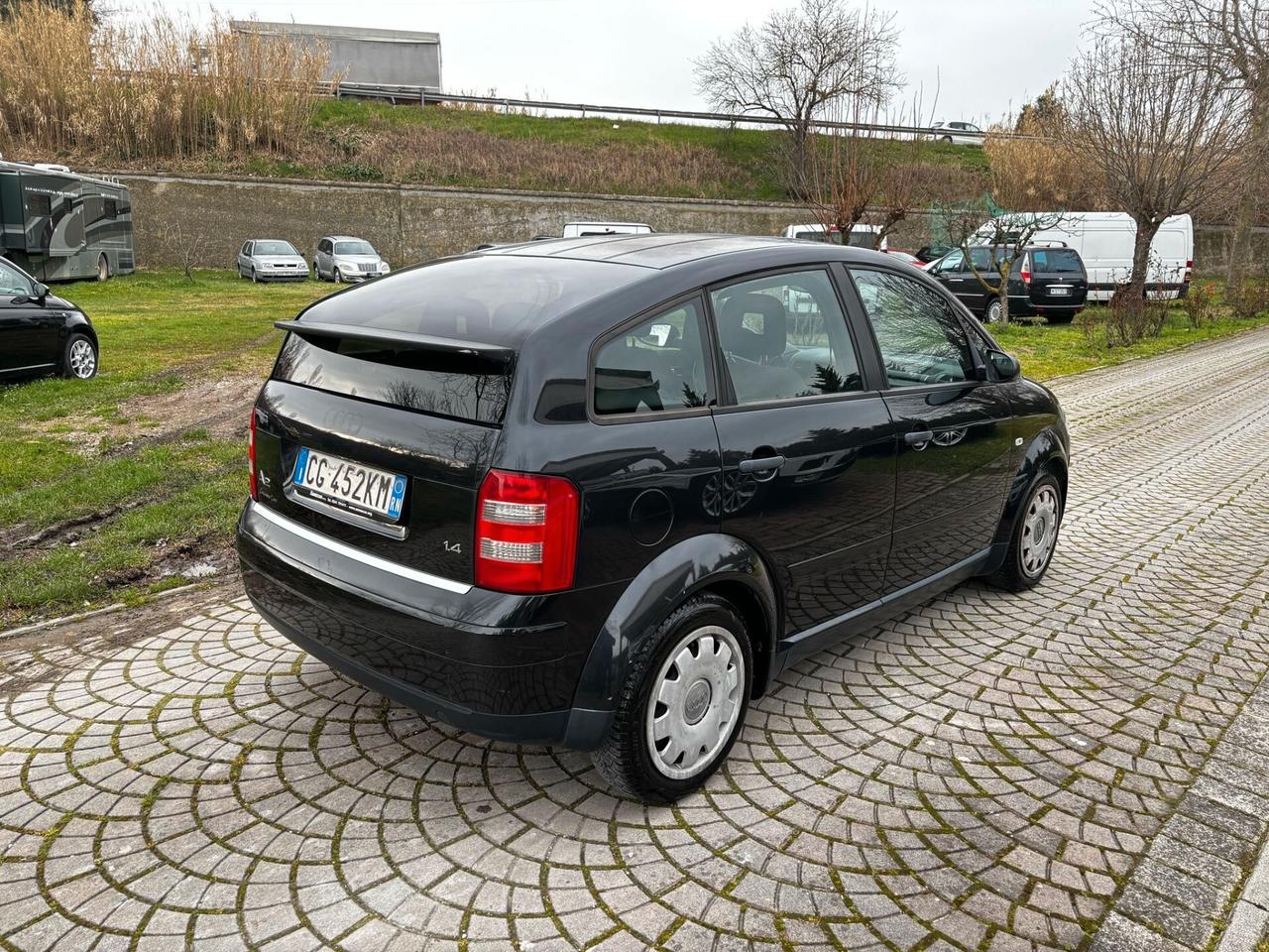 Audi A2 1.4 16V Base SOLO 144.000 KM IDONEA PER NEOPATENTATI PERMUTABILE