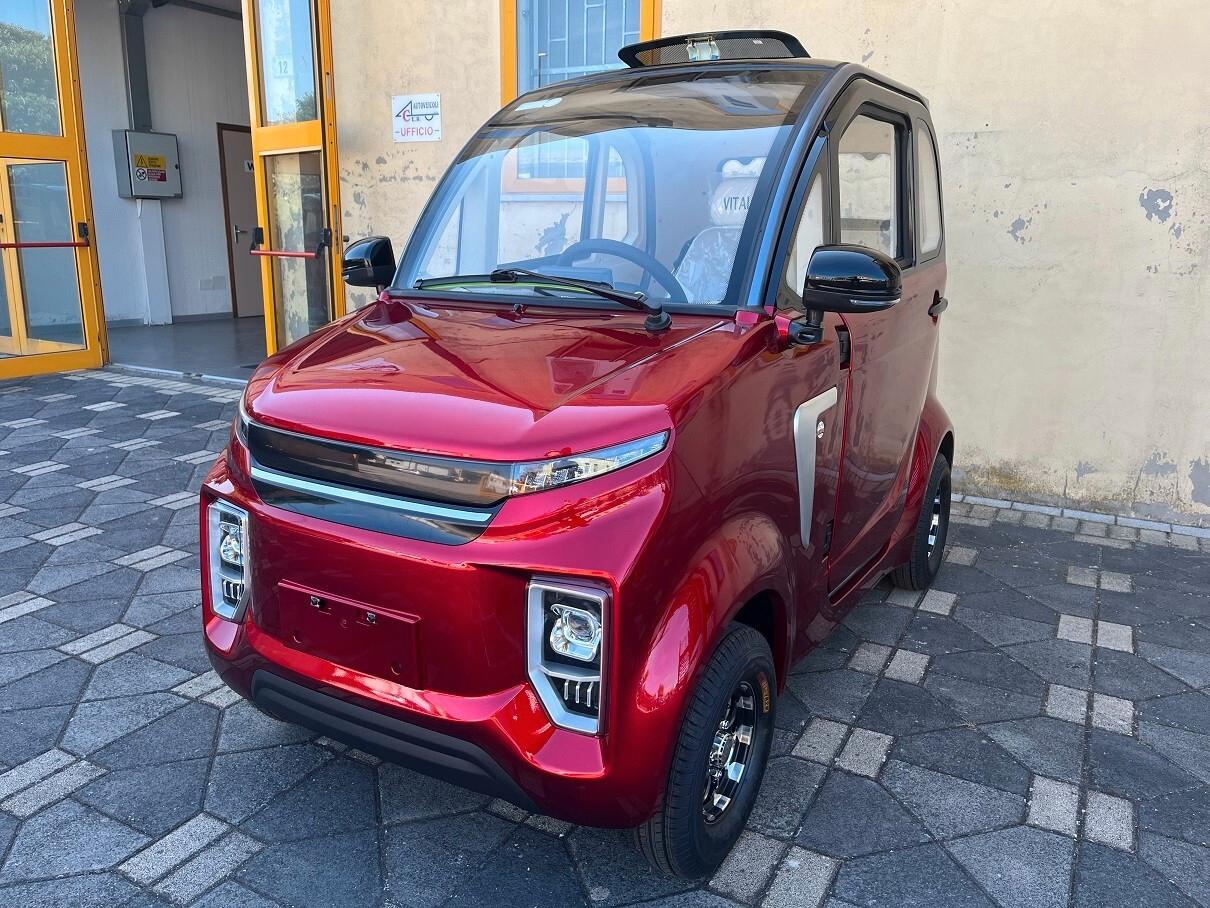 DELTA Plus scooter cabinato anziani/disabili microcar