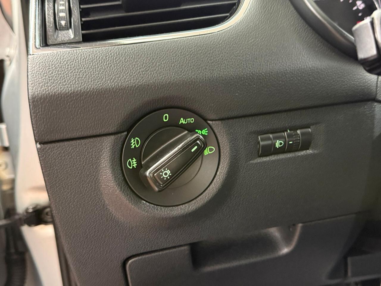 Skoda Octavia 1.6 TDI 105 CV ok Neopatentati