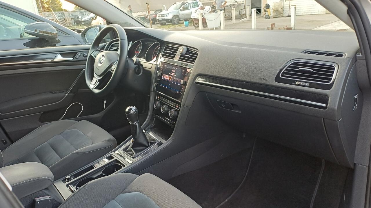 Volkswagen Golf Variant 1.6 TDI DPF Highline 2013