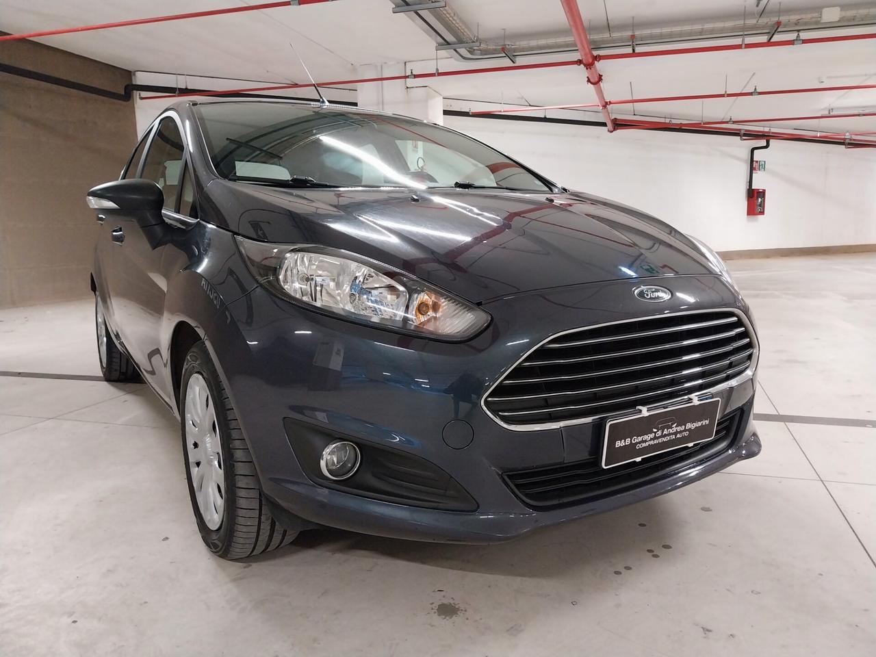 Ford Fiesta 1.5 TDCi 75CV 5 porte - ok neopatentati