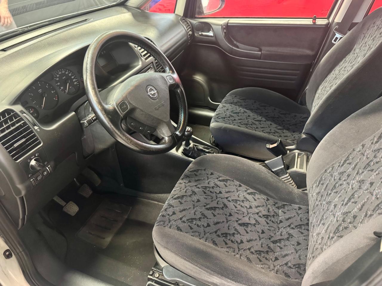 Opel Zafira 1.8 16V Elegance 7 posti