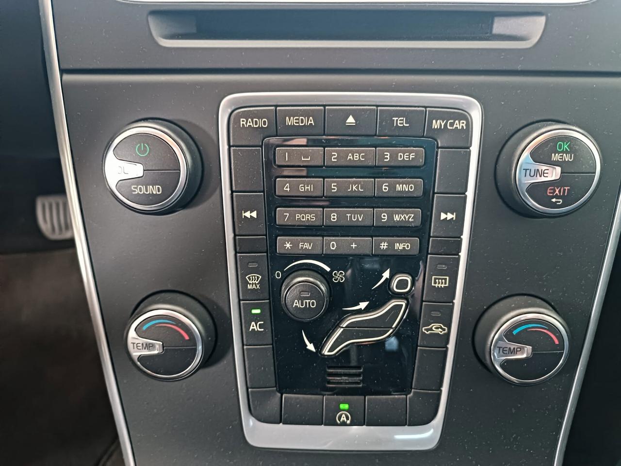Volvo V60 D2 1.6 Summum