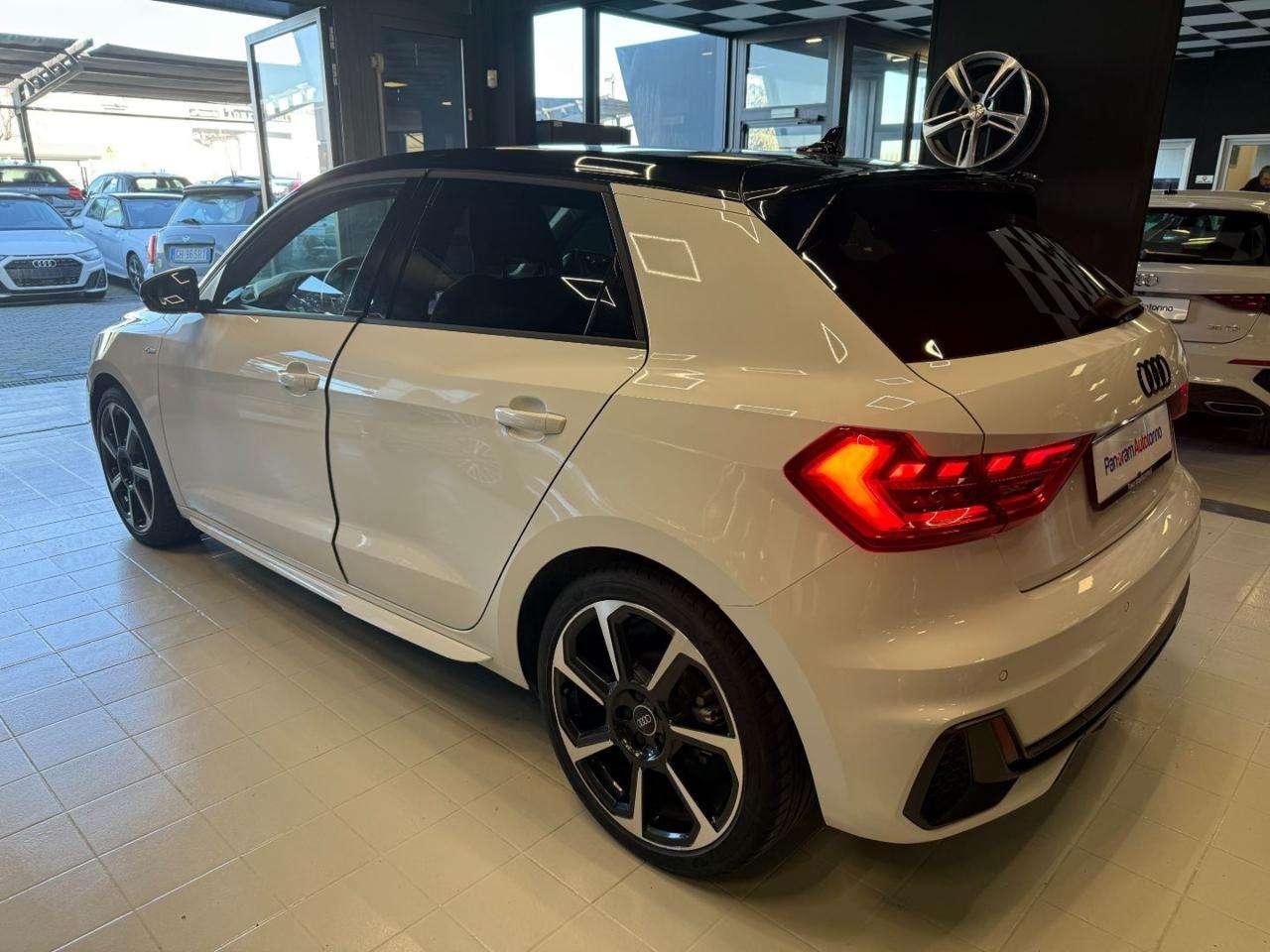 Audi A1 SPB 30 TFSI 116CV Identity Black S-line stronic