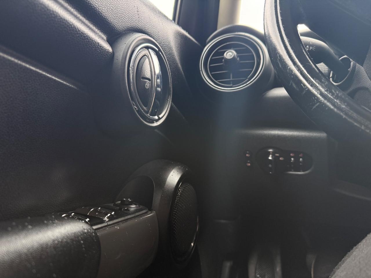 Mini Cooper Restayling 5porte 1.5TurboBenz Full Perfett