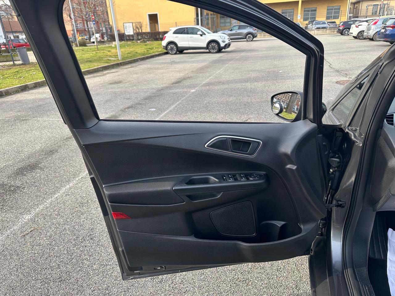 Ford B-Max 1.4 90 CV GPL della casa euro 6 pochi km