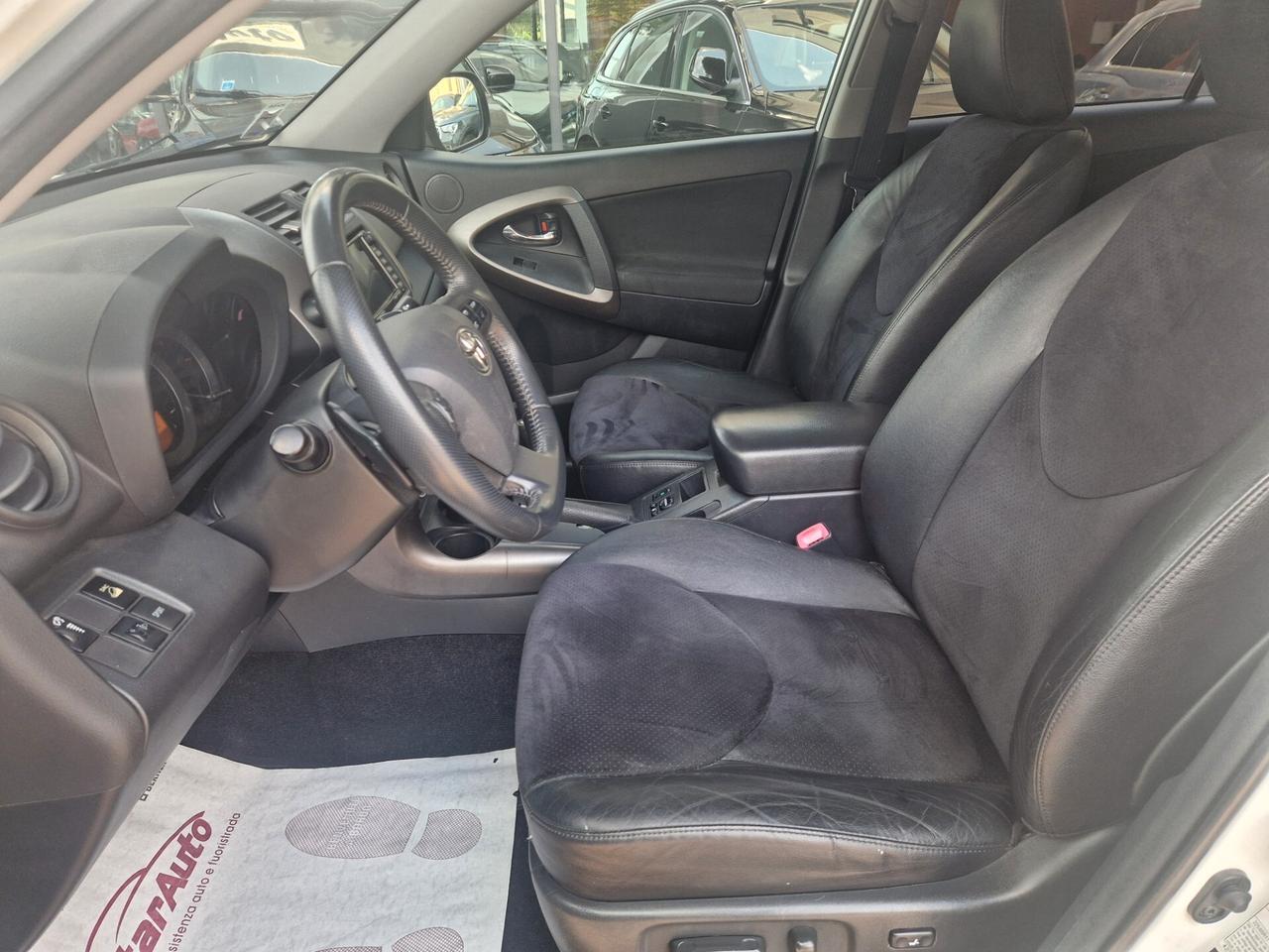 Toyota RAV 4 RAV4 Crossover 2.2 D-Cat A/T 150 CV Executive